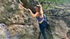 Franka Peemüller bouldert in Halle.