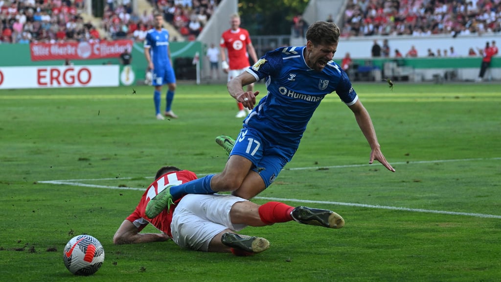 Alexander Nollenberger und der FCM erlebten im vergangenen Jahr eine frühe Bruchlandung im DFB-Pokal.