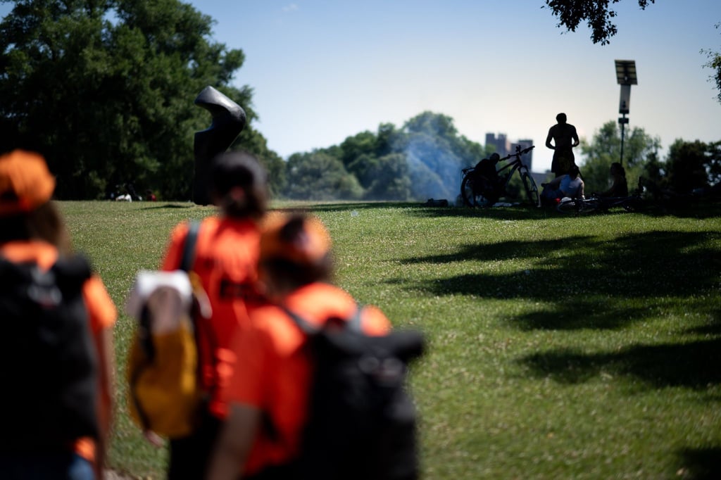 Wenn Rauch aufsteigt, wissen die Grill-Scouts: Jetzt ist ihr Rat gefragt.