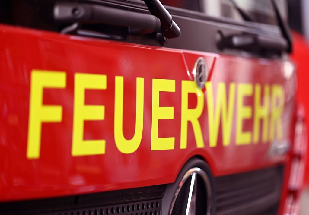 Insgesamt waren mehr als 120 Einsatzkräfte bei den Bränden vor Ort. (Symbolbild)