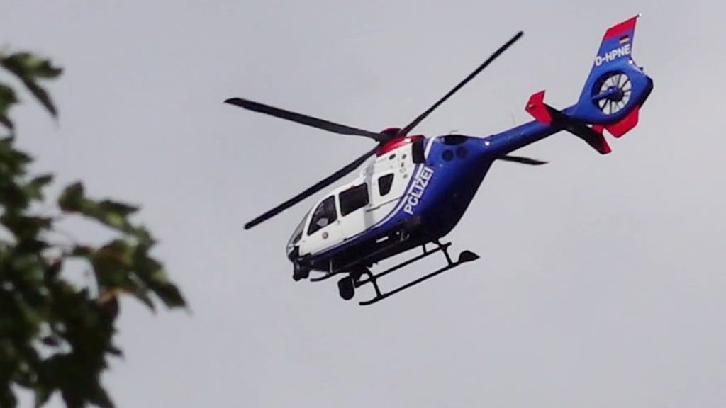 Auf der Suche nach einem Vermissten setzte die Polizei bei Quedlinburg auch Hubschrauber ein.