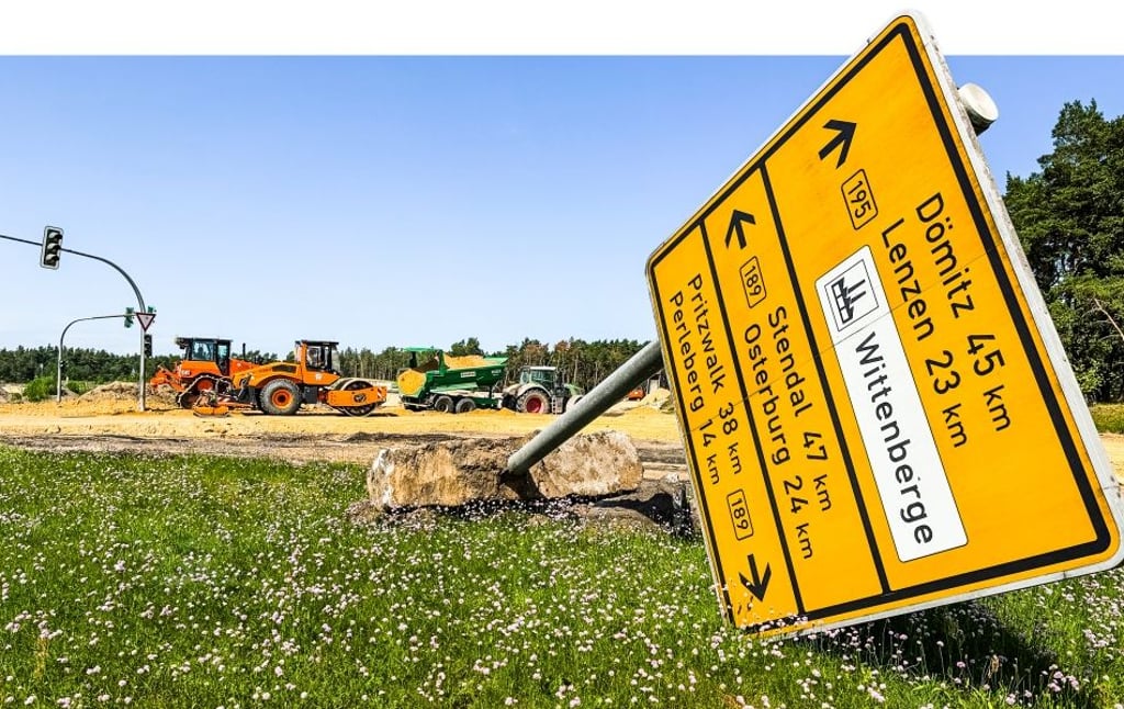 Bauen für die Autobahn zur Ostsee: Die Kreuzung der B189 und der B195 am E-Center Elbtalaue (ehemals WEZ). Hier entsteht die neue A14-Abfahrt Wittenberge.
