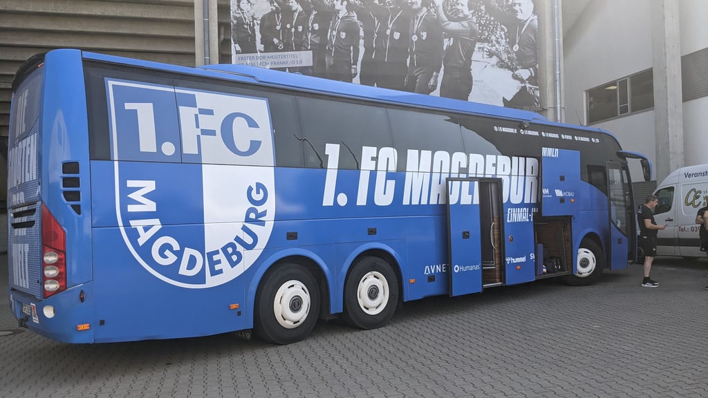 Ein Defekt im Bus machte den Profis des FCM am Donnerstag zu schaffen.
