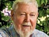 Michael Succow, der Träger des Alternativen Nobelpreises und Urheber des Nationalparkprogramms der DDR, besucht Ronney und den Lödderitzer Forst. 