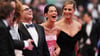 Die Darsteller Bruno Levy (l-r), Suzanne Lindon und Cecile de France bei der Premiere in Cannes im Mai 2025.
