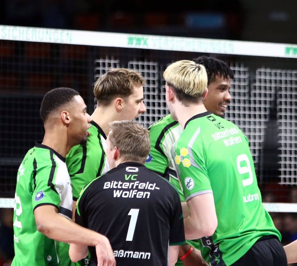 Von Friedersdorf nach Halle zieht es die Bundesliga-Volleyballer mit ihren Heimspielen.