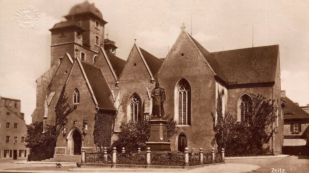 In der Michaeliskirche Zeitz erhielt der „letzte Ortlepp“, der am 22. Juli 1914 in Karlsruhe geborene Heinz Ortlepp am 20. September 1914 die sogenannte „Kriegstaufe.