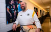 U19-Coach Erik Wudtke gab auf der Taktiktafel den Siegtreffer der deutschen U19 im WM-Viertelfinale gegen Ungarn vor.   