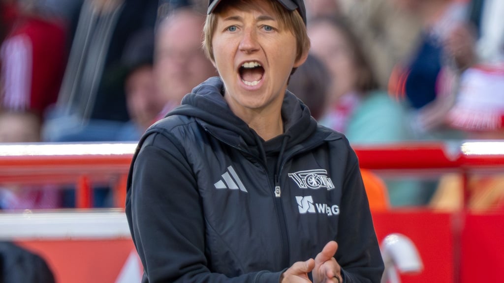 Ailien Poese testet mit ihrem Team gegen Real Madrid.