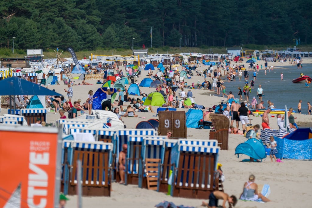 Das Ostseebad Binz ist beliebt bei Touristen. (Archivbild)