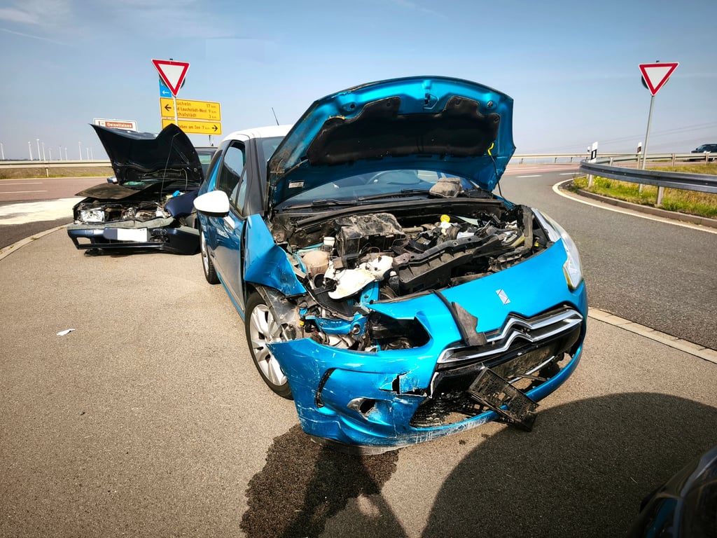 Unfall am 15. August 2025 auf der L177 zwischen Schafstädt und Steuden