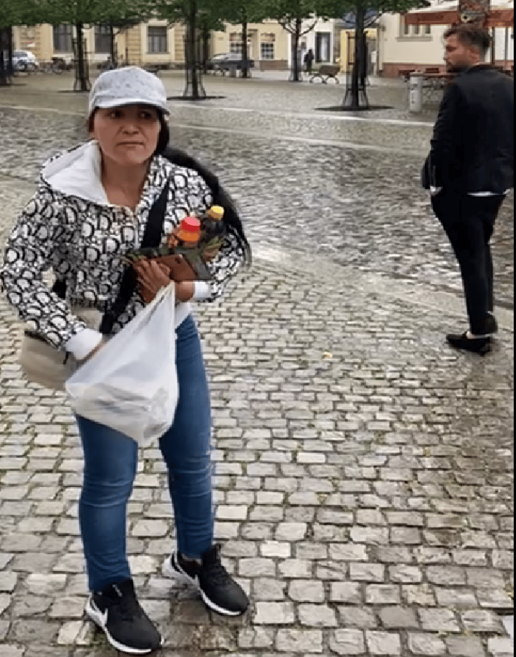 Wer sind die Frau und der Mann auf diesem Foto?