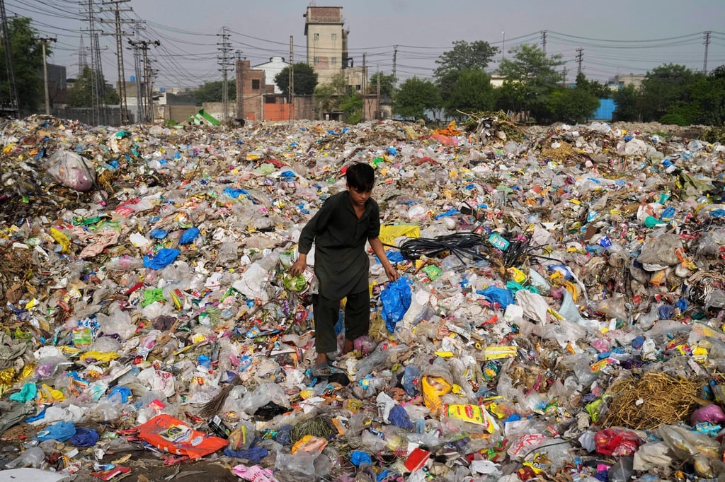 Plastikabfall wird auch exportiert und sorgt in vielen Entwicklungsländern für Probleme. (Archivbild)