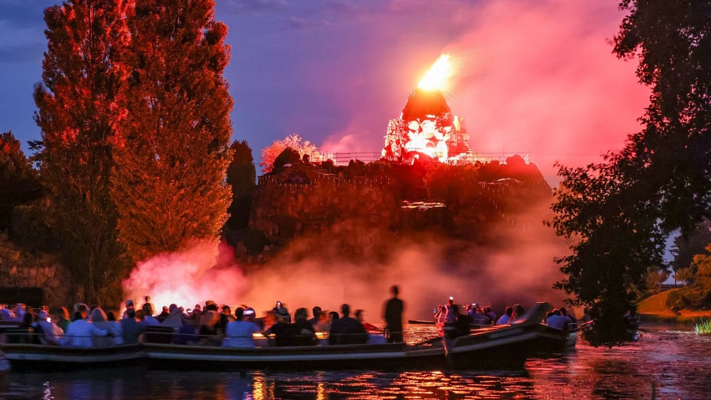 Wenn der künstliche Vulkan ausbricht, werden wieder zahlreiche Schaulustige zusehen. (Archivbild)