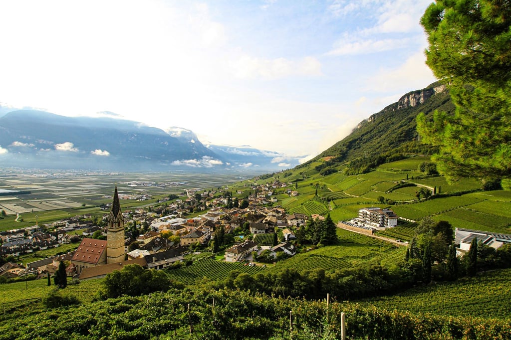 In Südtirol gibt es drei Amtssprachen: Deutsch, Italienisch und Ladinisch. (Symbolbild)