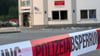 Die Polizei sichert am Freitagmorgen in Möckern Spuren, nachdem ein Geldautomat gesprengt wurde.