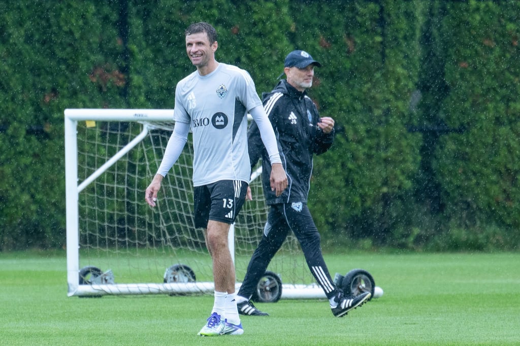 Jesper Sörensen verspricht Müller direkt Einsatzminuten.