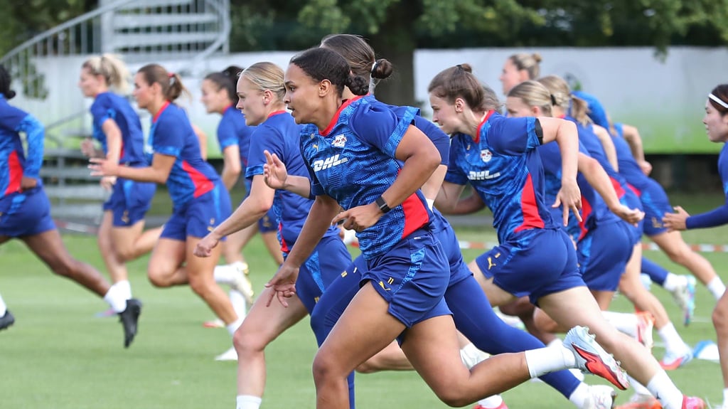 Die RB-Frauen trainieren für ihre dritte Bundesliga-Saison.