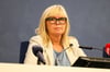 Im Zentrum des Geschehens und der Kritik rund um Weihnachtsmarkt und Milchkuranstalt: OB Simone Borris (parteilos). 