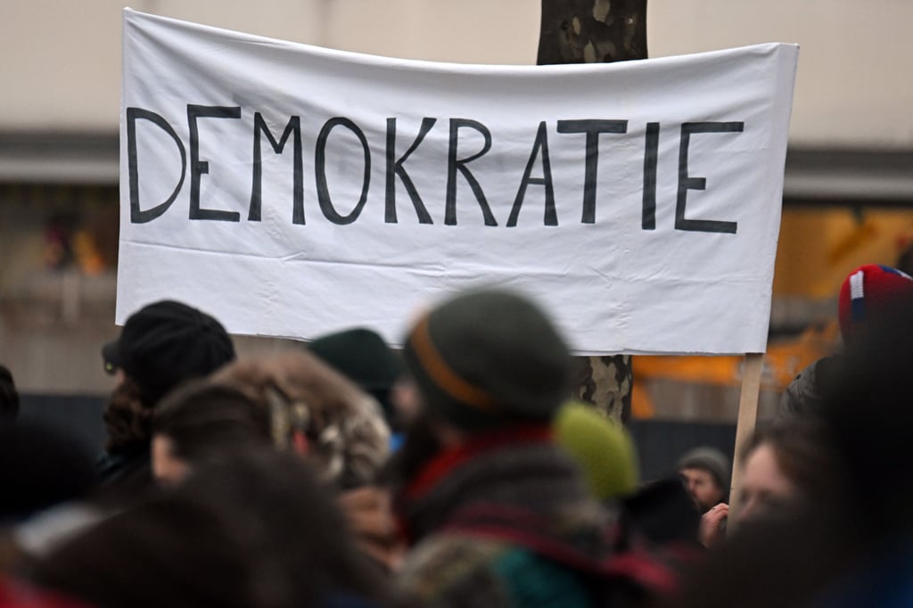 Über die Partnerschaft für Demokratie im Landkreis Harz können Vereine und Institutionen eine Förderung für Demokratiearbeit beantragen.