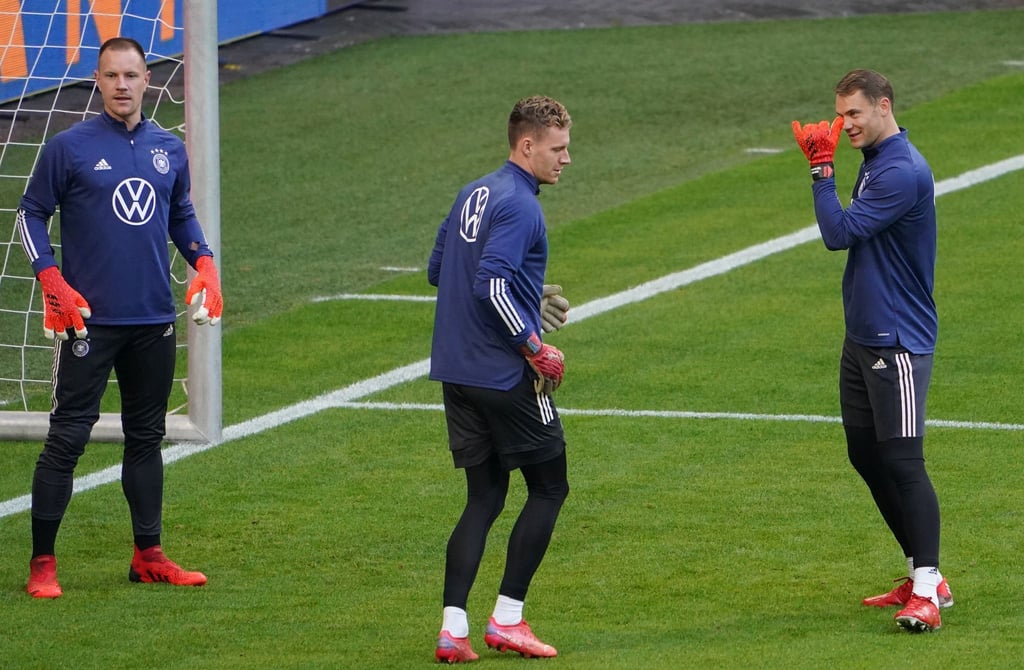 Die Torhüter Marc-Andre ter Stegen (l-r), Bernd Leno und Manuel Neuer.