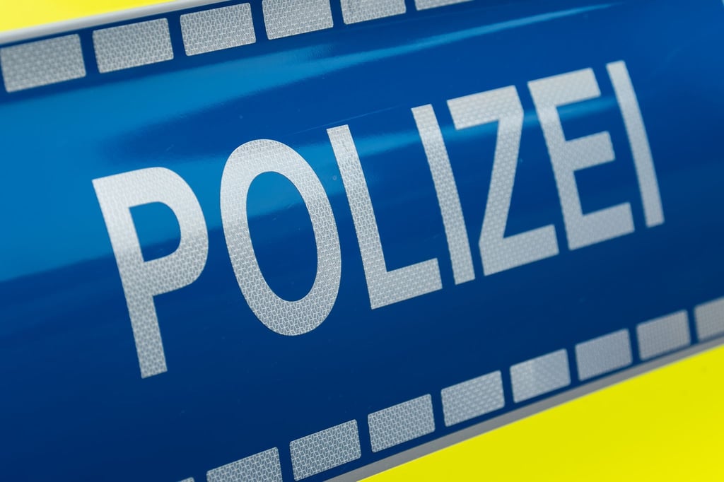 Die Polizei sucht Zeugen. (Symbolbild)