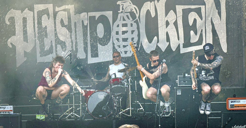 Die Band "Pestpocken" lockte am Freitagnachmittag das „Spirit“-Publikum vor die Bühne.