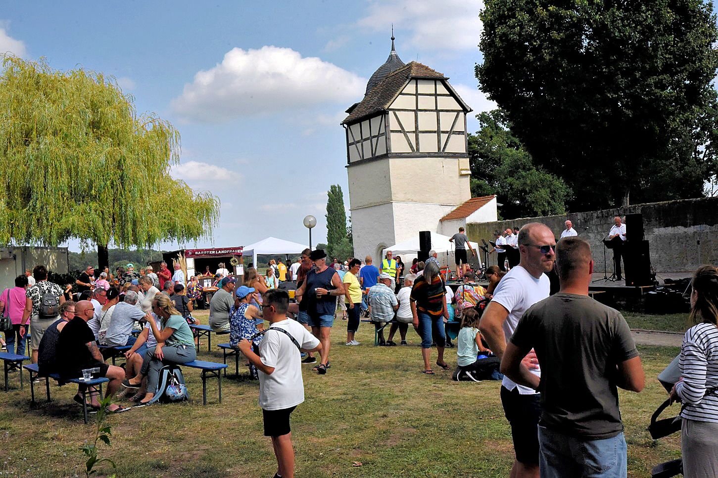 Kuriose Stadtwette: Nur ein Gerücht: Amtmann aus Barby im Bikini