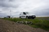 Der betrunkene Radfahrer wechselte unvermittelt auf die rechte Fahrbahnspur. 