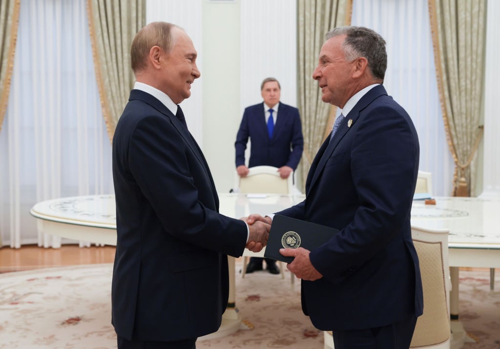 Der US-Sondergesandte Steve Witkoff (rechts) und der russische Präsident Wladimir Putin. (Archivfoto)