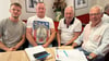 Krisentreffen von Schaustellern des Magdeburger Weihnachtsmarktes: Nico Barth (v.l.), Ralf Haase, Werner Jacob und Gunther Boos machen sich Sorgen um die Qualität des Budenzaubers.