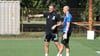 FCM-Coach Fiedler und Kapitän Reimann bei ihrer ständigen Arbeit an den Details.