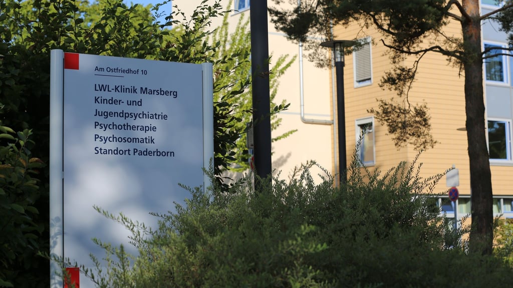 In dieser LWL-Klinik soll eine 13-Jährige eine Betreuerin angegriffen und verletzt haben. (Archivbild)