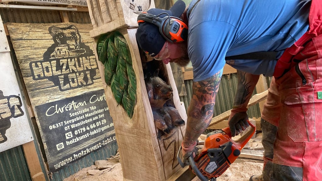 Curths Hobby ist die Holzkunst. Seine kreative Ader hat er erst vor vier Jahren entdeckt.