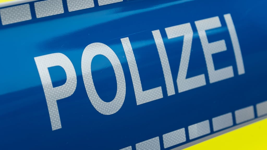 Zwei Männer sind am Wochenende in Halle brutal angegriffen worden.