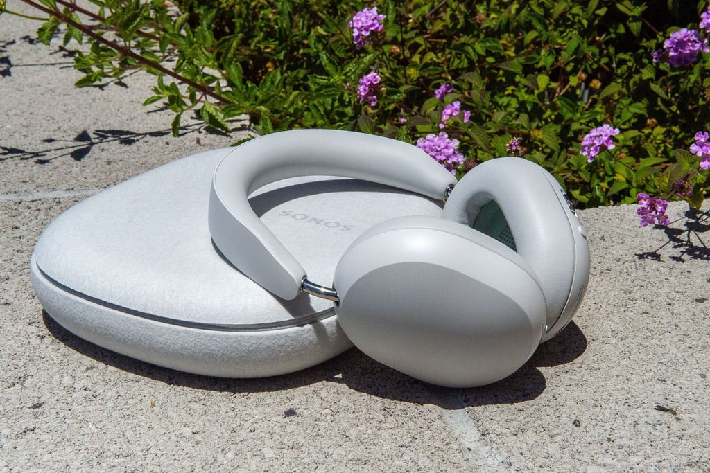 Die Zeitschrift „Computer Bild“ hat Over-Ear-Kopfhörer getestet. Sieger sind die „Sonos Ace“-Kopfhörer mit der Note 1,2.