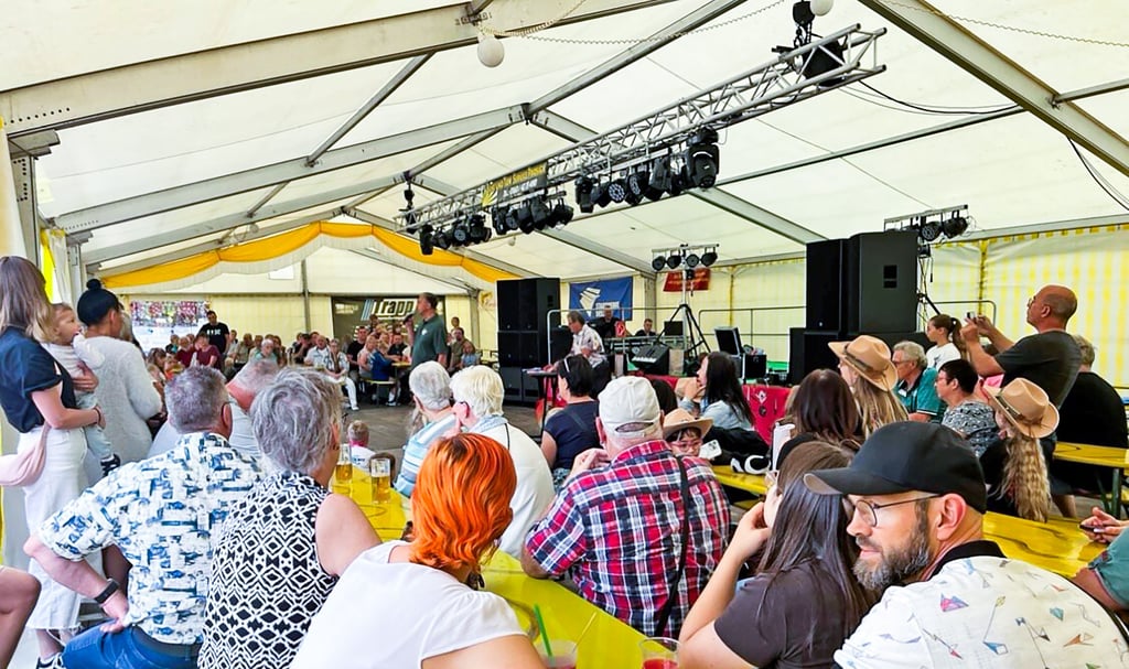 Das Festzelt war das ganze Wochenende gut besucht.