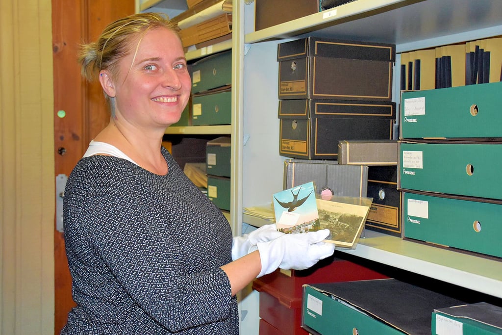Silke Frömter sucht in diesen Tagen im Museumsarchiv Material für eine Ausstellung über den in Zeitz geborenen Bauingenieur Otto Baensch heraus.