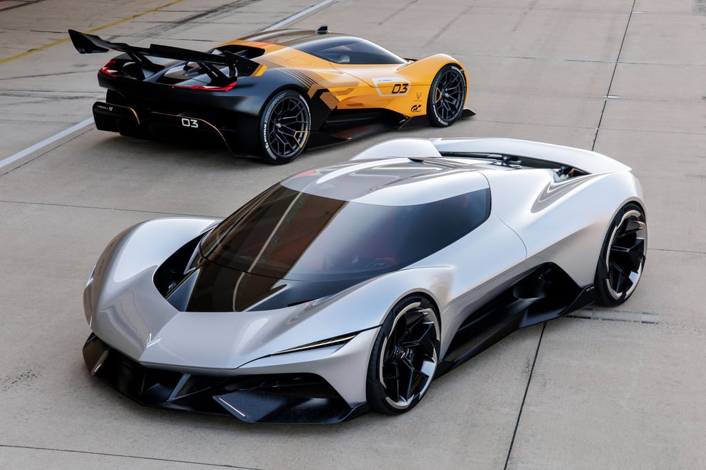 Futuristisch und elektrisch: Chevrolet zeigte auf der Monterey Car Week die beiden Studien Corvette CX.R (hinten) und CX.