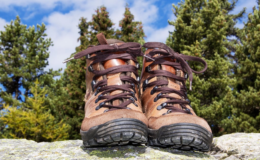 Wanderstiefel sollten eingepackt werden.