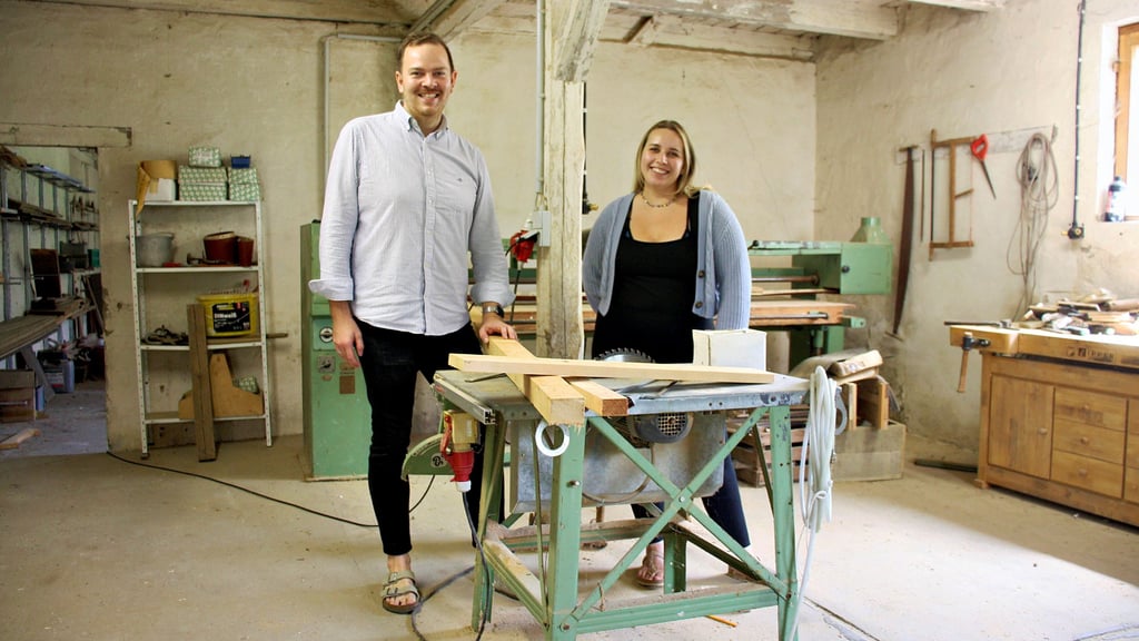 Maximilian und Jennifer Hombrink wollen einen alten Vierseitenhof in Wasmerslage retten.