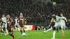 Derrick Köhn (r) erzielte in der vergangenen Saison einen von zwei insgesamt zwei Treffern gegen St. Pauli.