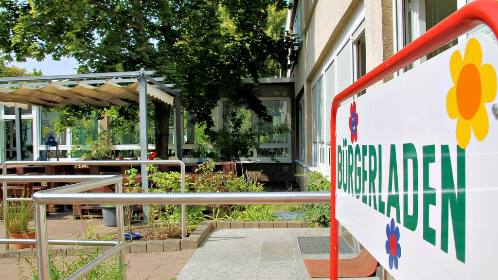 Eigentlich ein Ort, um zusammenzukommen: Der Innenhof der Begegnungstätte Bürgerladen im Falladaweg in Halle-Neustadt