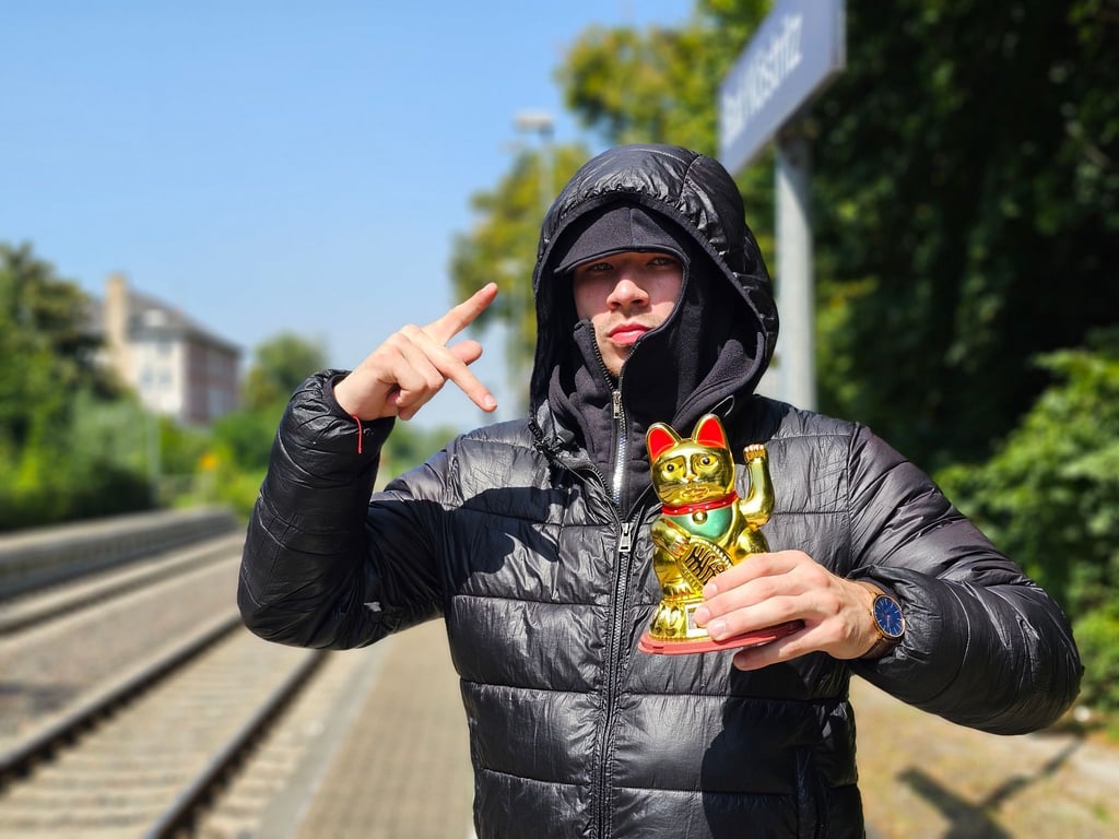 Fjodor Busik will mit Tiktok-Videos Aufmerksamkeit für Ostdeutschland erzeugen.