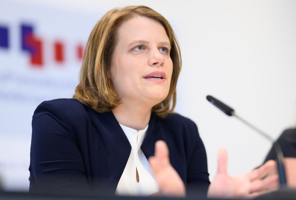 Hat als VW-Aufsichtsrätin die niedersächsische Industrie im Blick: Kultusministerin Julia Willie Hamburg. (Archivbild)
