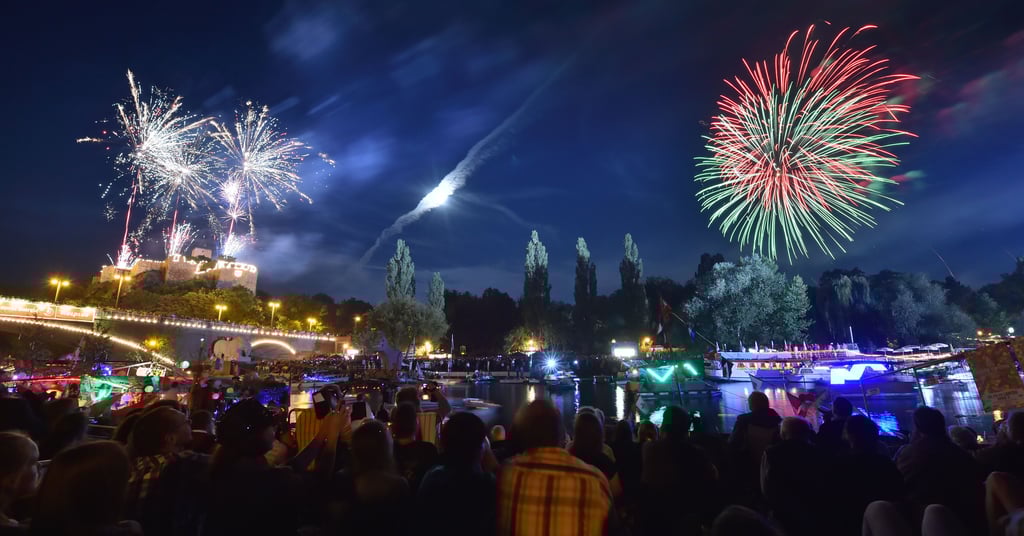 Auch 2025 wird es beim Laternenfest in Halle wieder ein Feuerwerk geben.