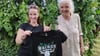 Um 35 Jahre haben sie sich zum gemeinsamen Feiern beim Wacken Open Air verpasst: Während Susann Freise (links) 2025 das Heavy-Metal-Festival besuchte, war Claudia Kemmerling bei der Geburtsstunde 1990 dabei.