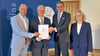 TGZ-Chef Ulf-Marten Schmieder, Ministerpräsident Reiner Haseloff, OB Alexander Vogt und Leopoldina-Präsidentin Bettina Rockenbach (v.l.)