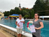 Frigga Rößler (l.) und Sandra Junghans wurden im Stadtbad Querfurt ausgezeichnet. 