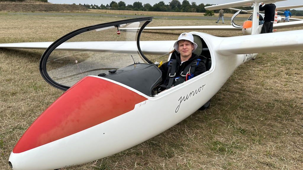 Beim Landesjugendvergleichsfliegen der Segelflieger, das in Magdeburg ausgetragen wurde, erreichte Lokalmatador Stefan Heimert Platz drei.